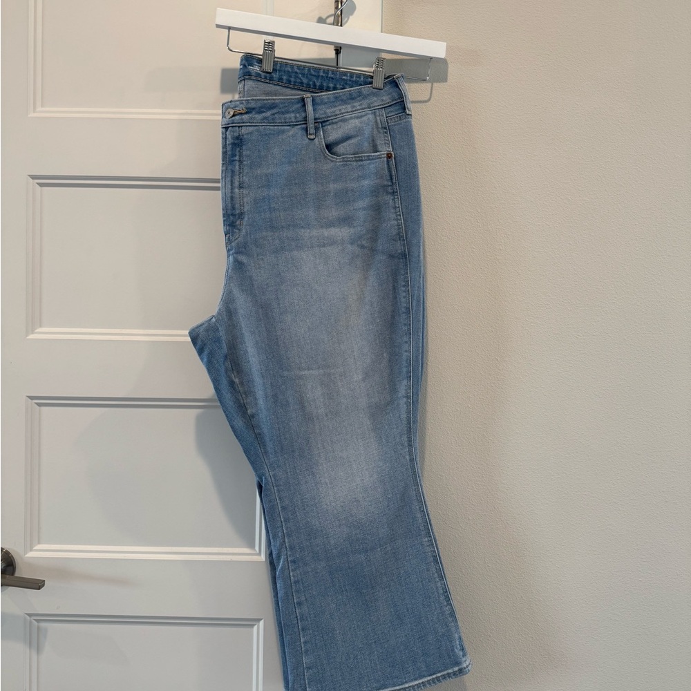 Cropped Flare Jeans
